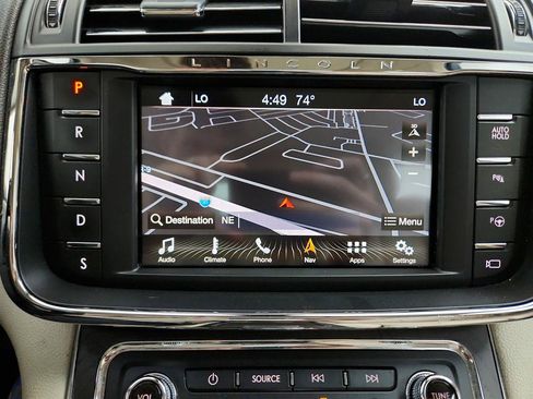 Used 2018 Lincoln Continental Reserve AWD/4WD image 20