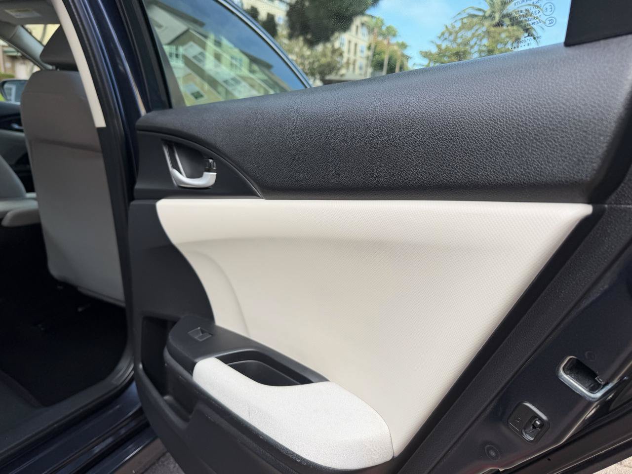Used 2019 Honda Insight EX image 44