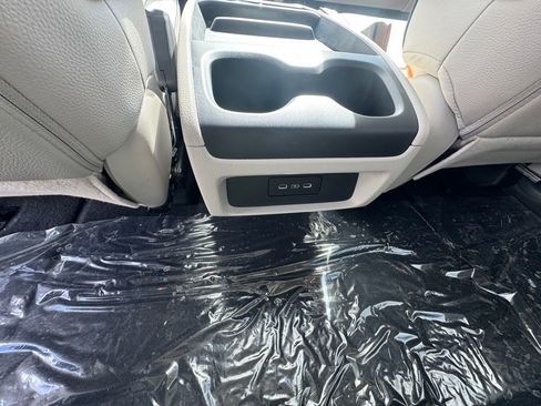 New 2026 Honda Odyssey Touring image 14