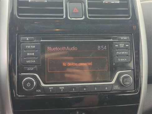 Used 2018 Nissan Versa SV w/ SV Special Edition Package image 16