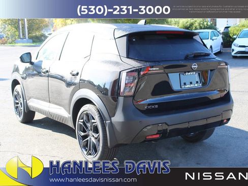 New 2026 Nissan Kicks SR w/ SR Premium Package image 9