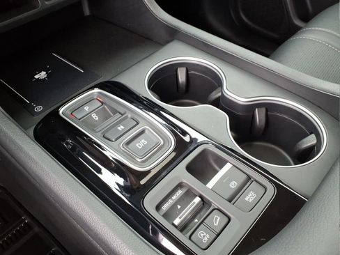 Used 2025 Honda Pilot Elite image 20