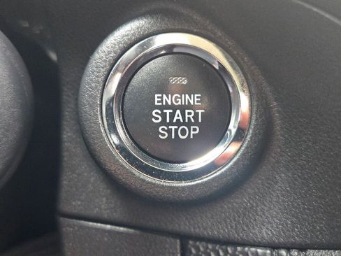 Used 2024 Subaru Forester Premium image 30