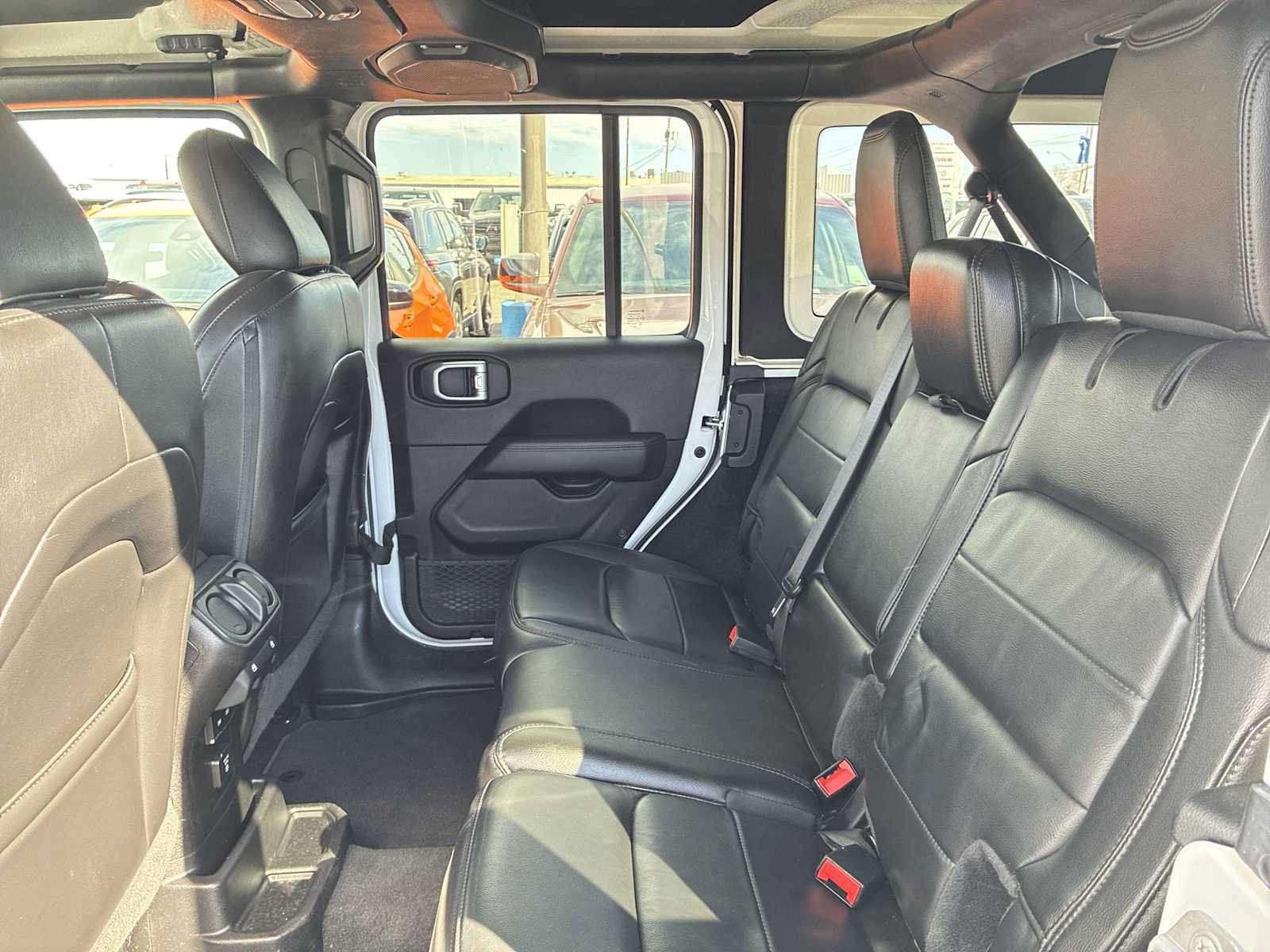 Used 2021 Jeep Wrangler Unlimited Sahara AWD/4WD image 24