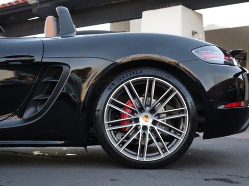 Used 2018 Porsche 718 Boxster S image 52