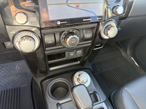 Used 2023 Toyota 4Runner 40th Anniversary SE image 30