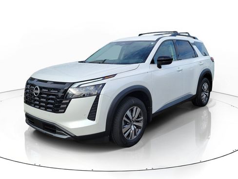 New 2026 Nissan Pathfinder SL FWD image 4