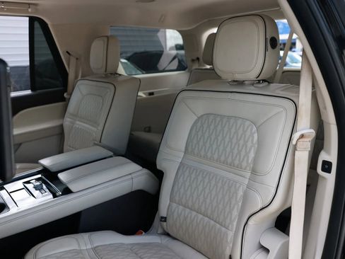 Used 2018 Lincoln Navigator Black Label w/ Cargo Package AWD/4WD image 23