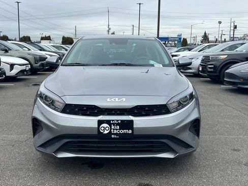 Certified 2024 Kia Forte LXS image 4