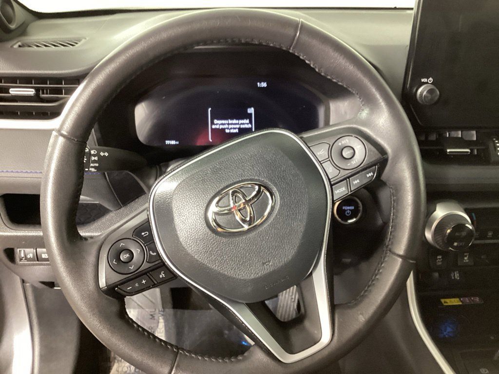 Used 2023 Toyota RAV4 XSE AWD/4WD image 13