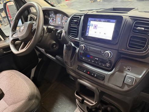 Used 2023 RAM ProMaster 2500 FWD image 25