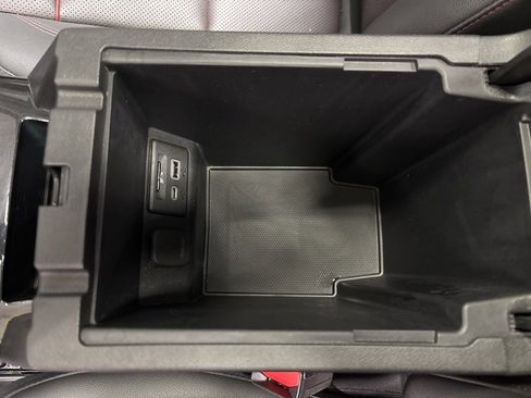 Used 2023 Chevrolet Blazer RS image 25