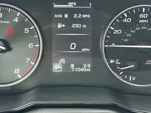 Used 2024 Subaru Outback Premium AWD/4WD image 32