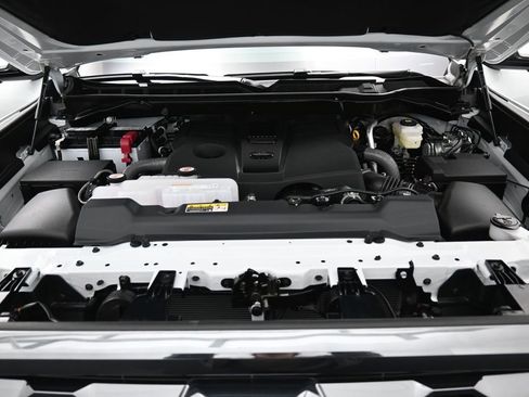 Certified 2026 Toyota Tundra Platinum AWD/4WD image 38