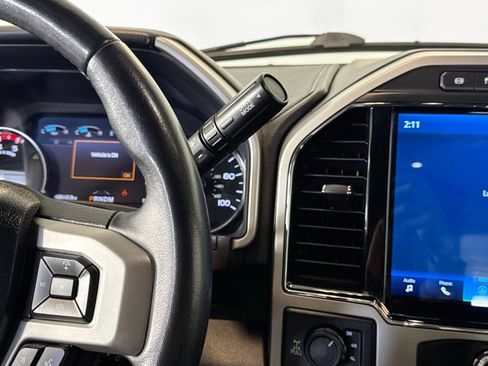 Used 2022 Ford F250 Lariat w/ Lariat Value Package AWD/4WD image 18