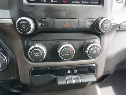 Used 2020 RAM 1500 Big Horn image 12