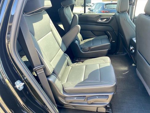 Used 2022 GMC Yukon SLT w/ SLT Premium Package AWD/4WD image 25