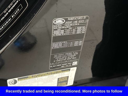 Used 2024 Land Rover Defender 130 X-Dynamic SE AWD/4WD image 16