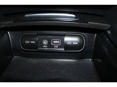 Used 2020 Kia Optima LX image 28