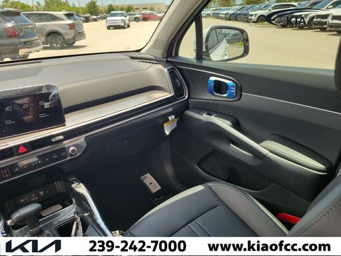New 2026 Kia Sorento S w/ S Panoramic Sunroof Package AWD/4WD image 17