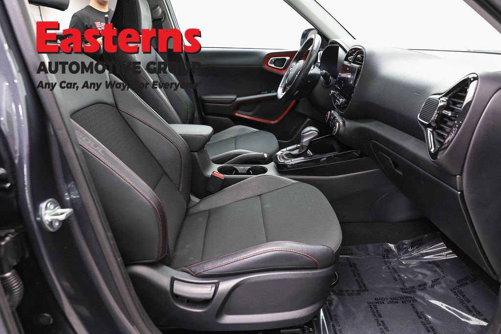 Used 2023 Kia Soul GT-Line FWD image 26