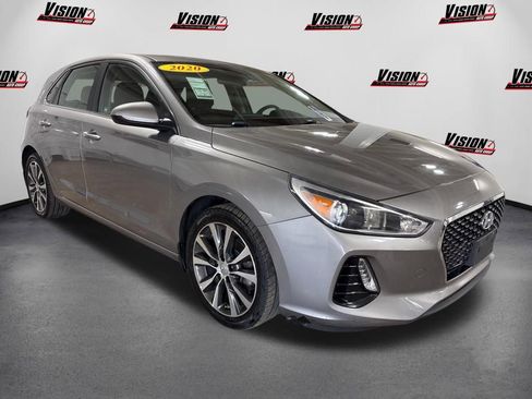 Used 2020 Hyundai Elantra GT FWD image 3