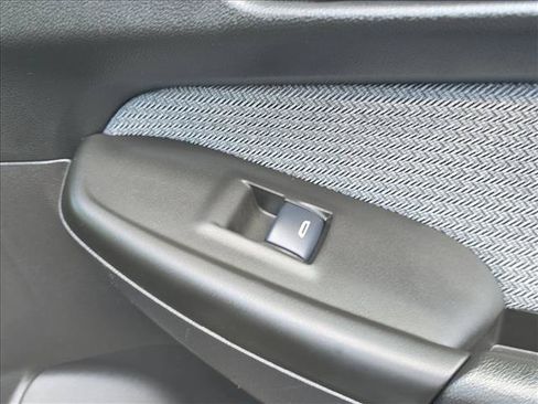 Used 2024 Chevrolet TrailBlazer LT AWD/4WD image 25