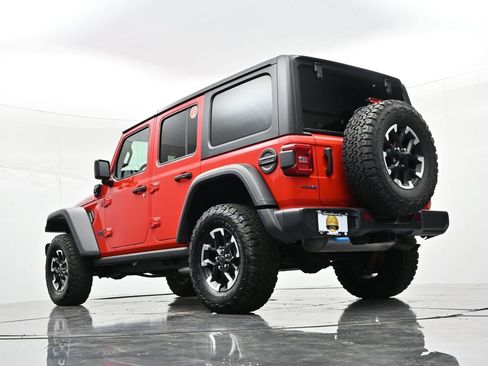 Used 2025 Jeep Wrangler Unlimited Rubicon 4xe w/ Safety Group AWD/4WD image 24