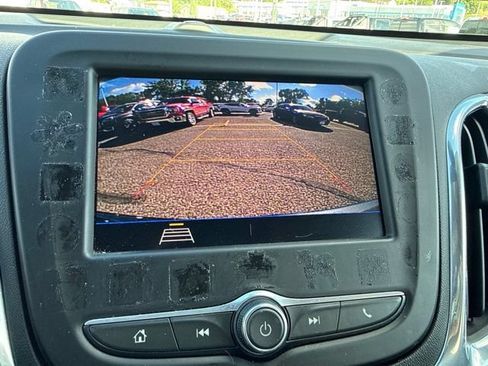 Used 2020 Chevrolet Equinox LT AWD/4WD image 11