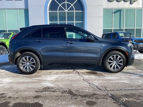 Used 2019 Cadillac XT4 Sport w/ Cold Weather Package AWD/4WD image 4
