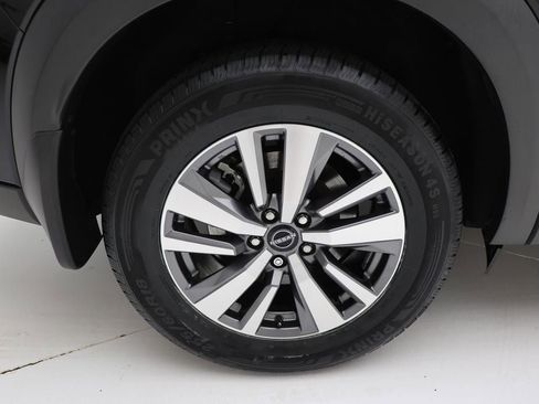 Used 2022 Nissan Pathfinder SL image 9