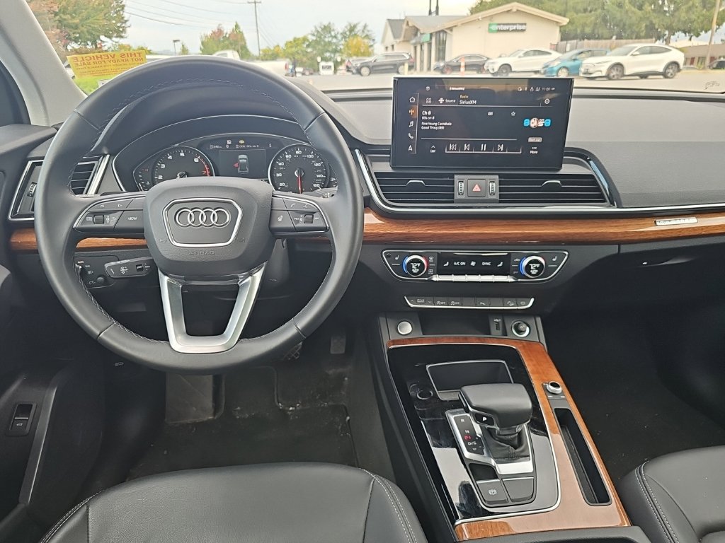 Used 2023 Audi Q5 2.0T Premium AWD/4WD image 2