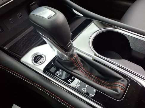 Certified 2025 Nissan Altima 2.5 SR w/ SR Premium Package image 7