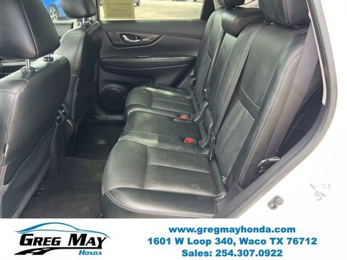 Used 2018 Nissan Rogue SL w/ Premium Package FWD image 18