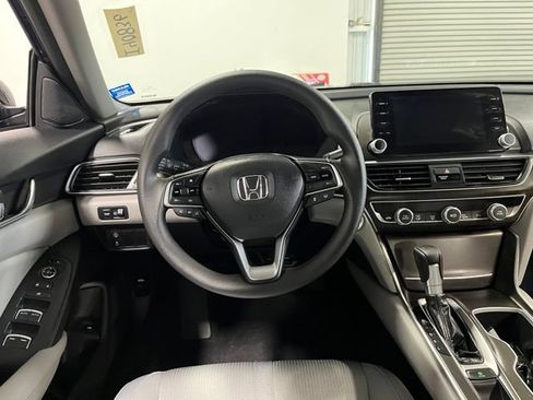 Used 2019 Honda Accord EX image 22