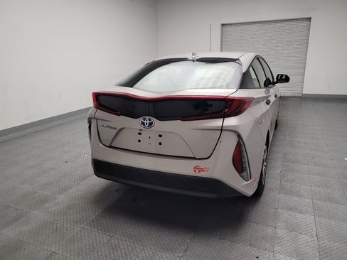 Used 2017 Toyota Prius Prime Plus w/ Carpet Mat Package FWD image 7