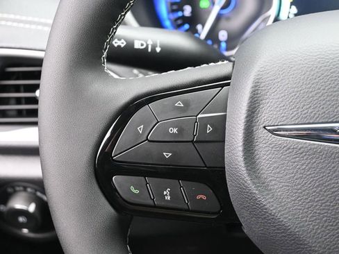 New 2026 Chrysler Pacifica Select w/ S Appearance Package FWD image 11