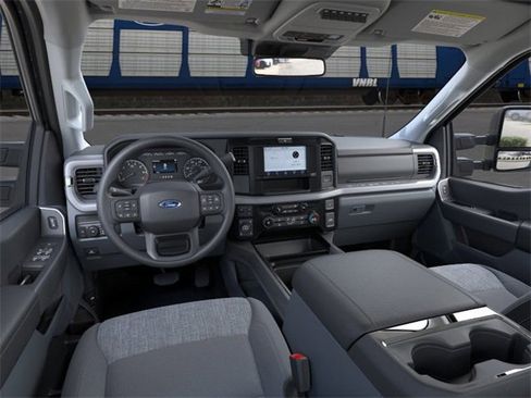 New 2026 Ford F250 XLT image 9