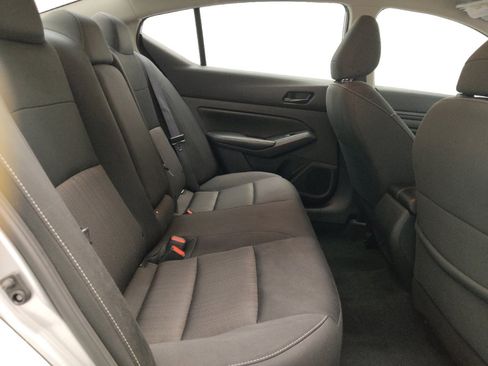 Used 2024 Nissan Altima 2.5 SV image 19