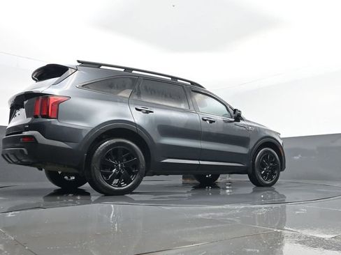 Used 2023 Kia Sorento S image 27