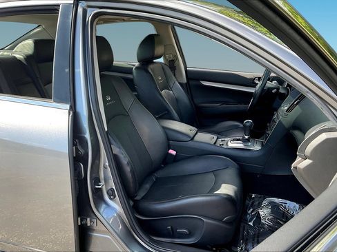 Used 2013 INFINITI G37 Journey w/ Premium Pkg RWD image 28