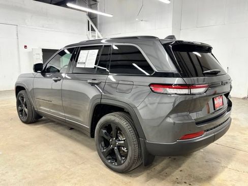 Used 2026 Jeep Grand Cherokee Limited w/ Limited Altitude Package RWD image 5