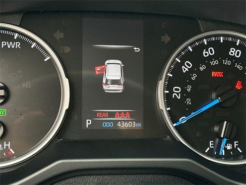 Certified 2021 Toyota RAV4 LE image 21