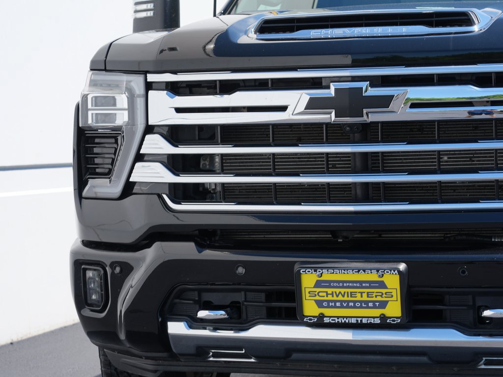 Certified 2025 Chevrolet Silverado 3500 High Country w/ High Country Premium Package AWD/4WD image 9