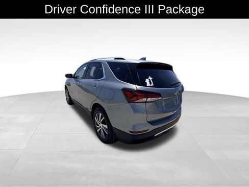 Used 2023 Chevrolet Equinox Premier AWD/4WD image 5