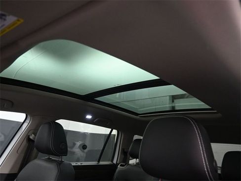 New 2025 Volkswagen Atlas SEL image 23