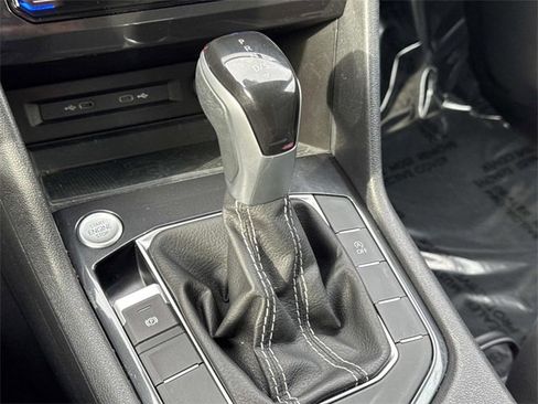 Certified 2023 Volkswagen Tiguan SE image 21