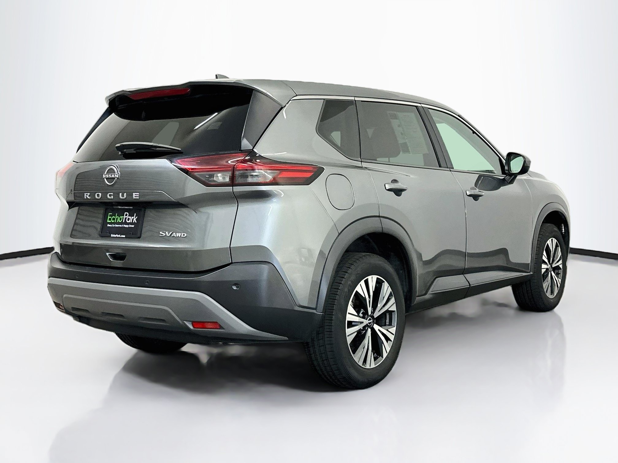 Used 2023 Nissan Rogue SV AWD/4WD image 9