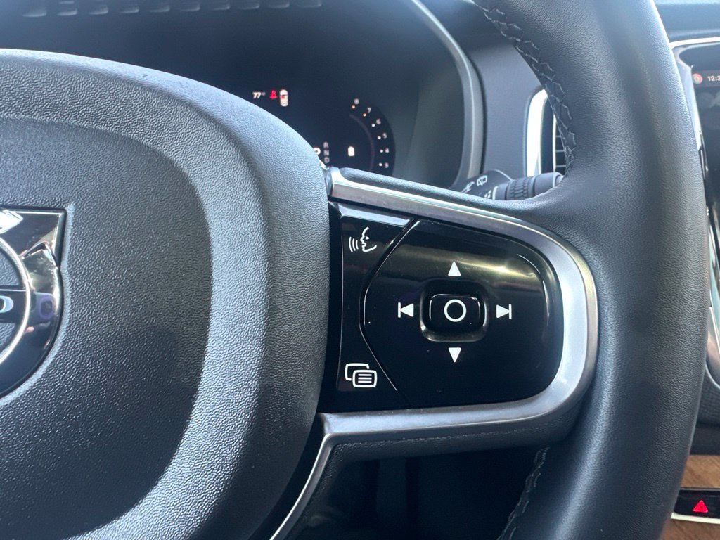 Used 2023 Volvo XC90 B6 Plus w/ Protection Package AWD/4WD image 21