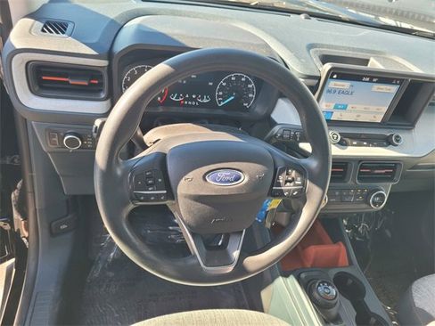Used 2022 Ford Maverick XLT image 30